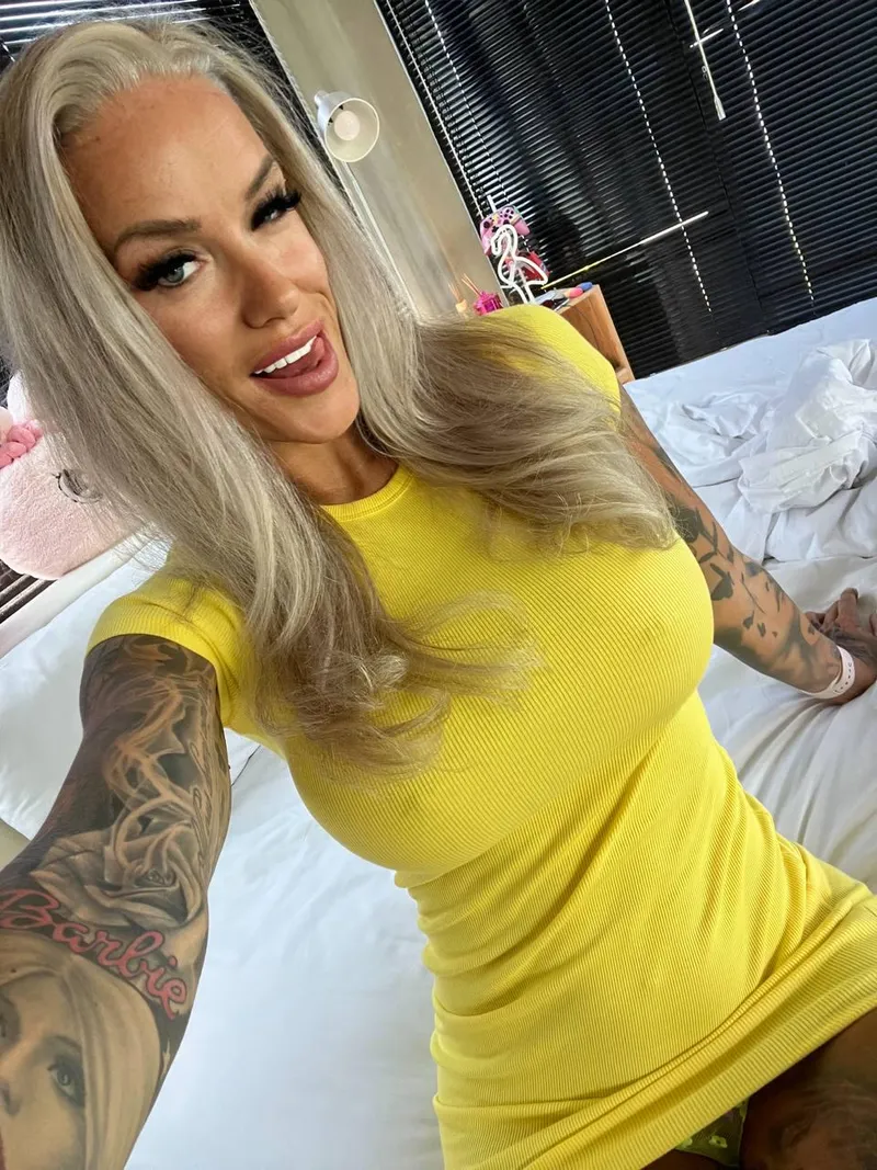 Thumbnail Mystery Unveiled: What's Under the Tight Dress? | By Sunkissedbabesxo