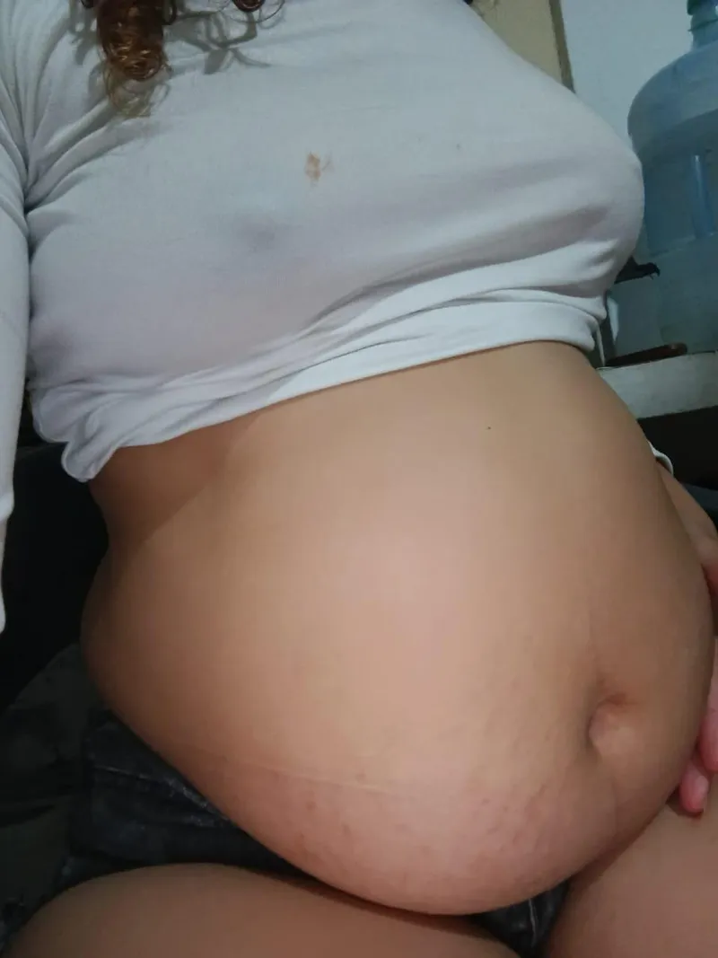 Thumbnail Pregnant and horny by akmv1312