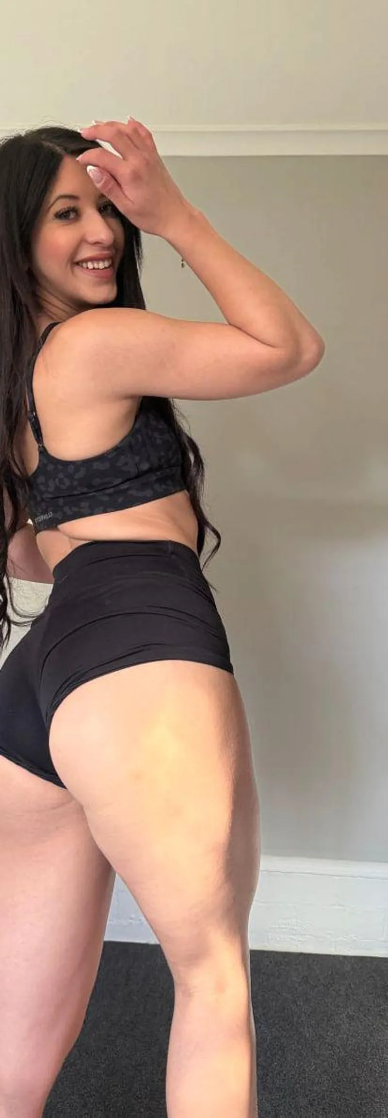 Thumbnail Embracing Summer: Sun’s Out, Thighs Out