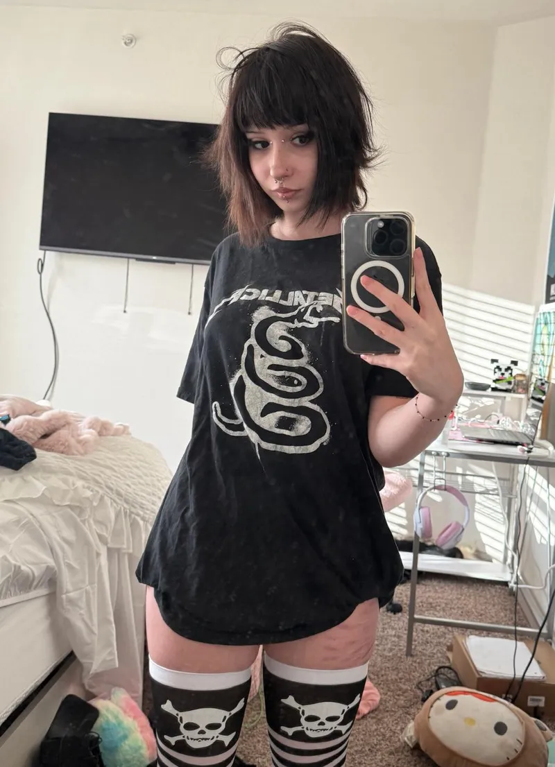 Thumbnail Are You a Metallica Fan? Join the Discussion in Gonewildmetal