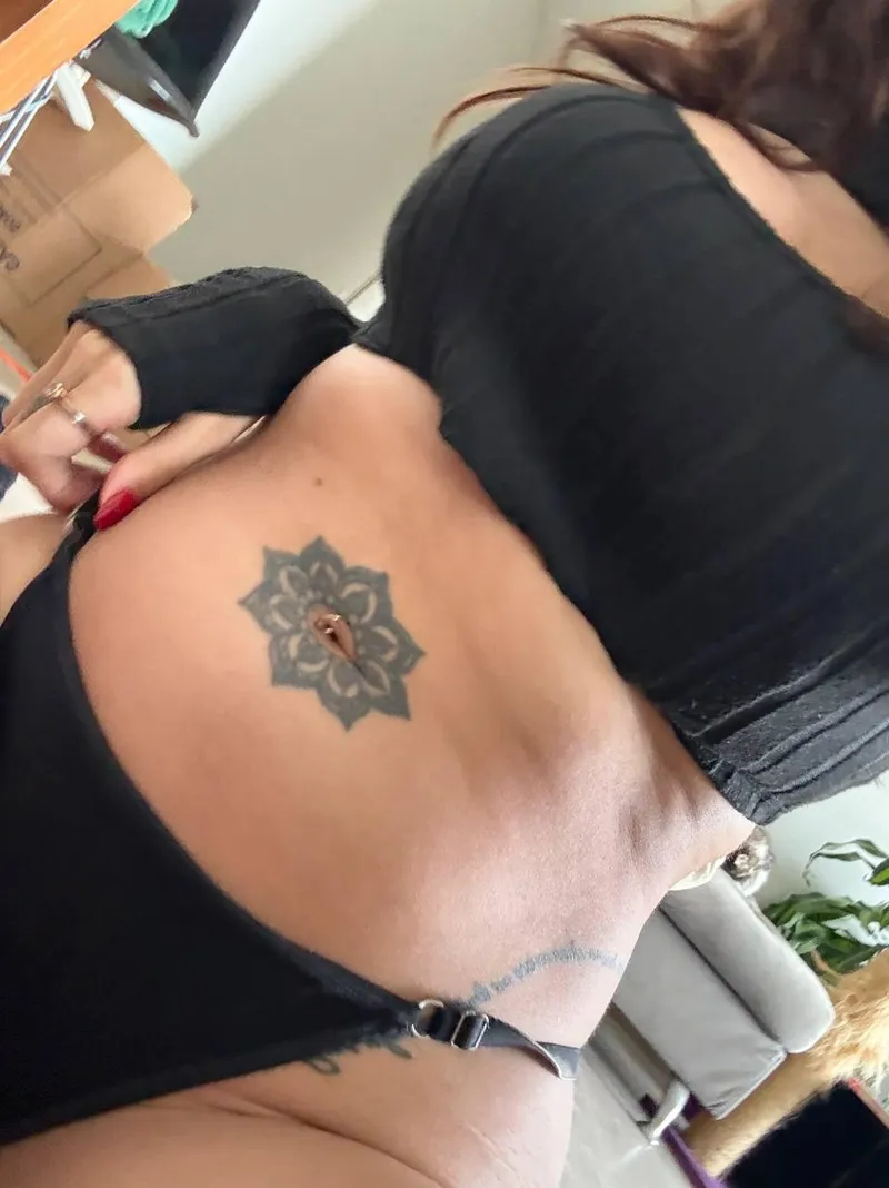 Thumbnail Mariajesusok's Fascination: Stomach and Belly Fetish Explored with 🤤 in fetish