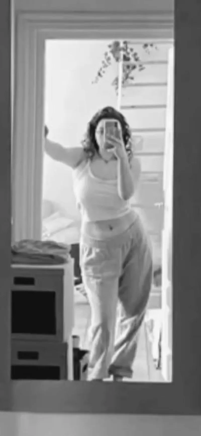 Thumbnail Explore Aesthetics in Croptop Fashion with leah05babe