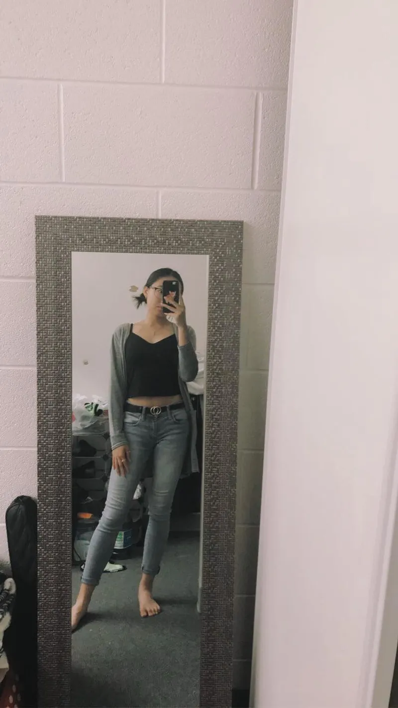 Thumbnail MirrorSelfie: Simply Stunning Standard Pose by pinkdamsell