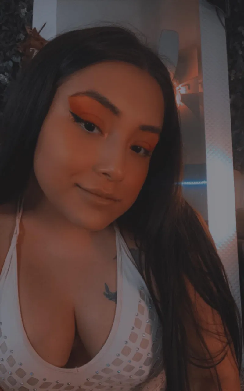 Thumbnail Embrace the Rich Blend of Latina and Native American Roots | Lil_latina2424