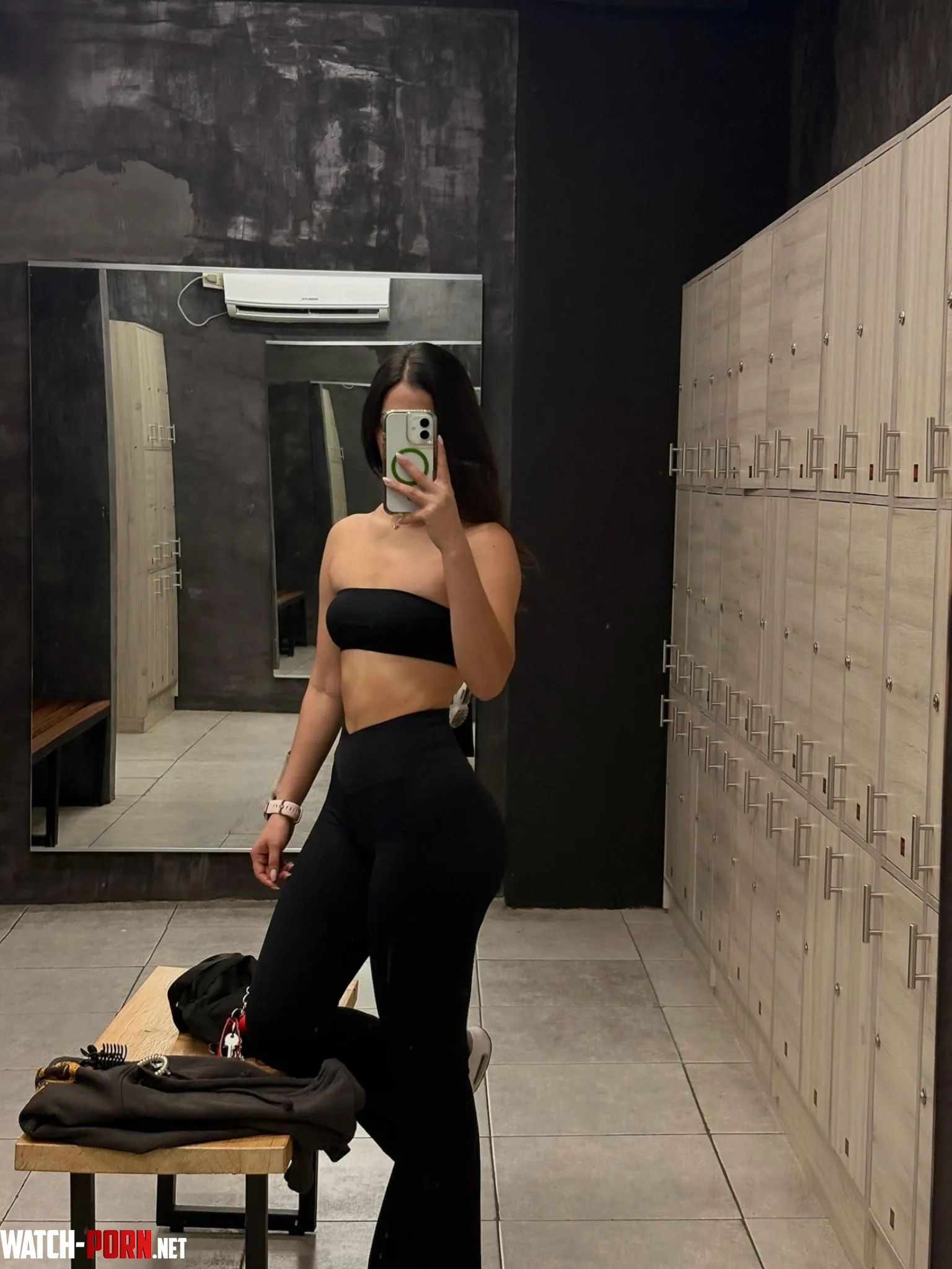 always crop tops in the gym by ViccyCuteSmile