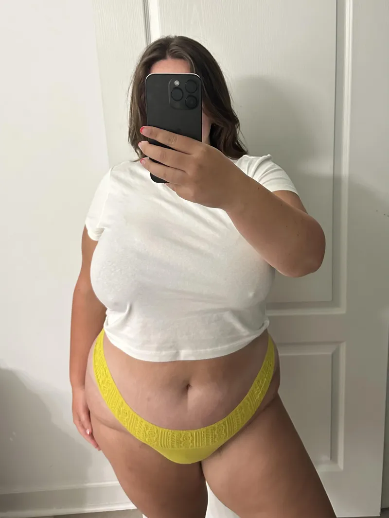 Thumbnail Sensational Weight: The Appeal of Pokies by Bodybytori