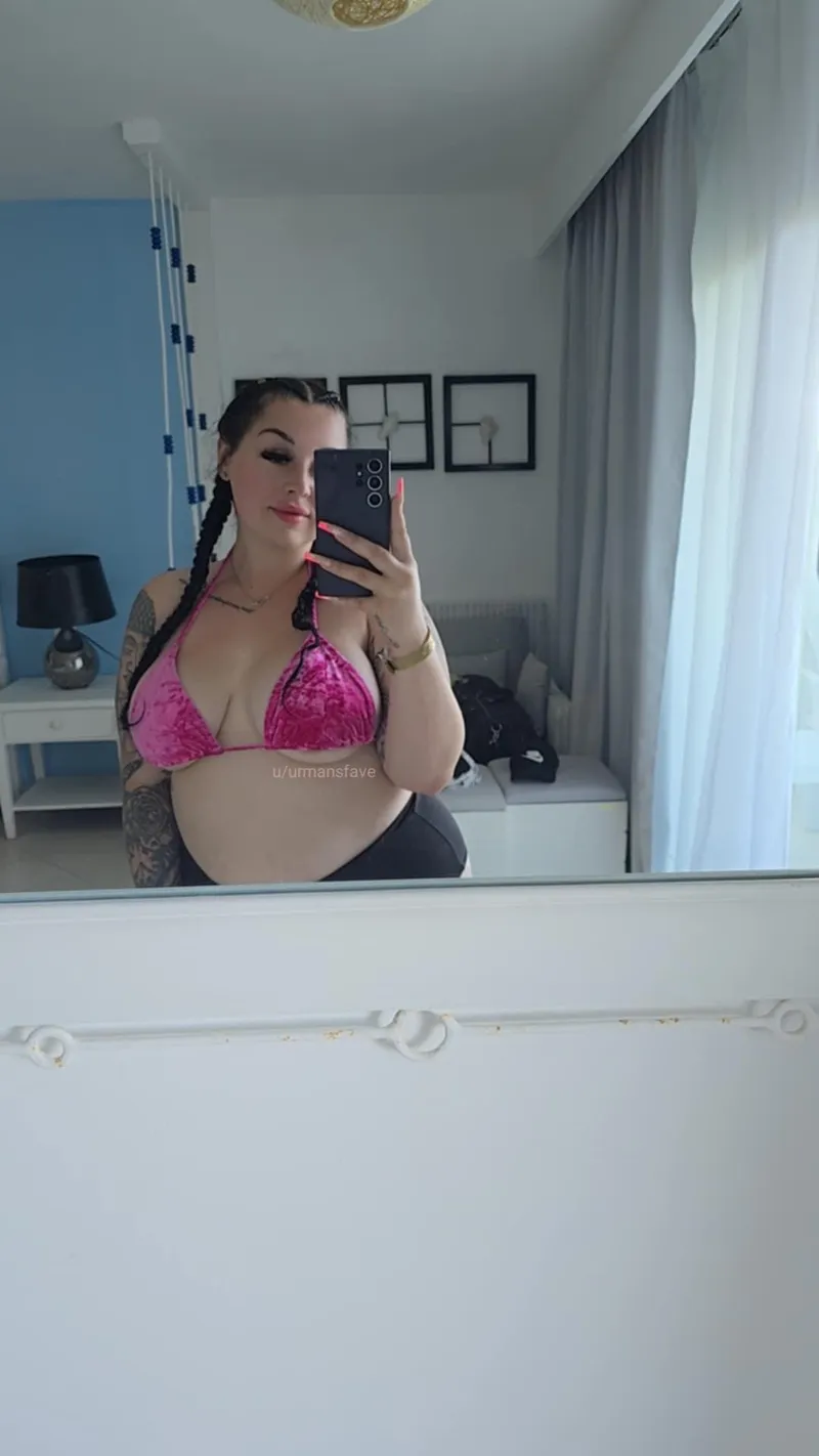 Thumbnail urmansfave's Sinful Secret: @yoursinfulsecret_6 | InstagramHotties
