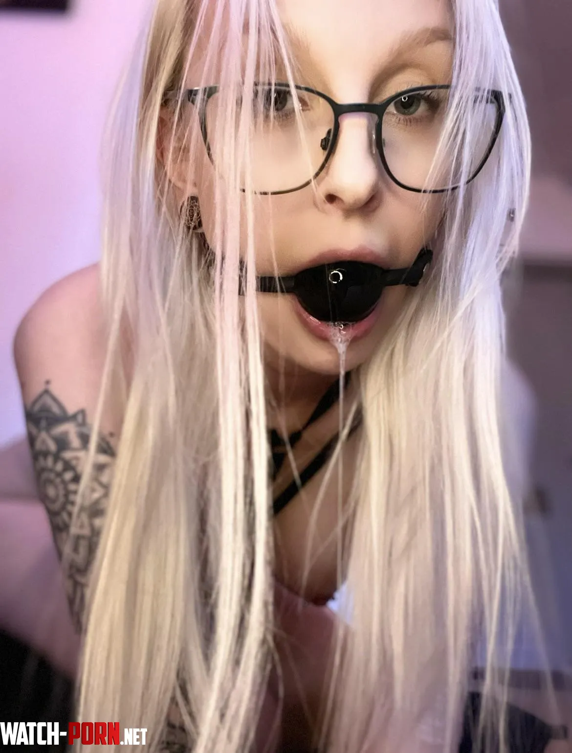 Can’t stop drooling in this ball gag by MentalshiverOF