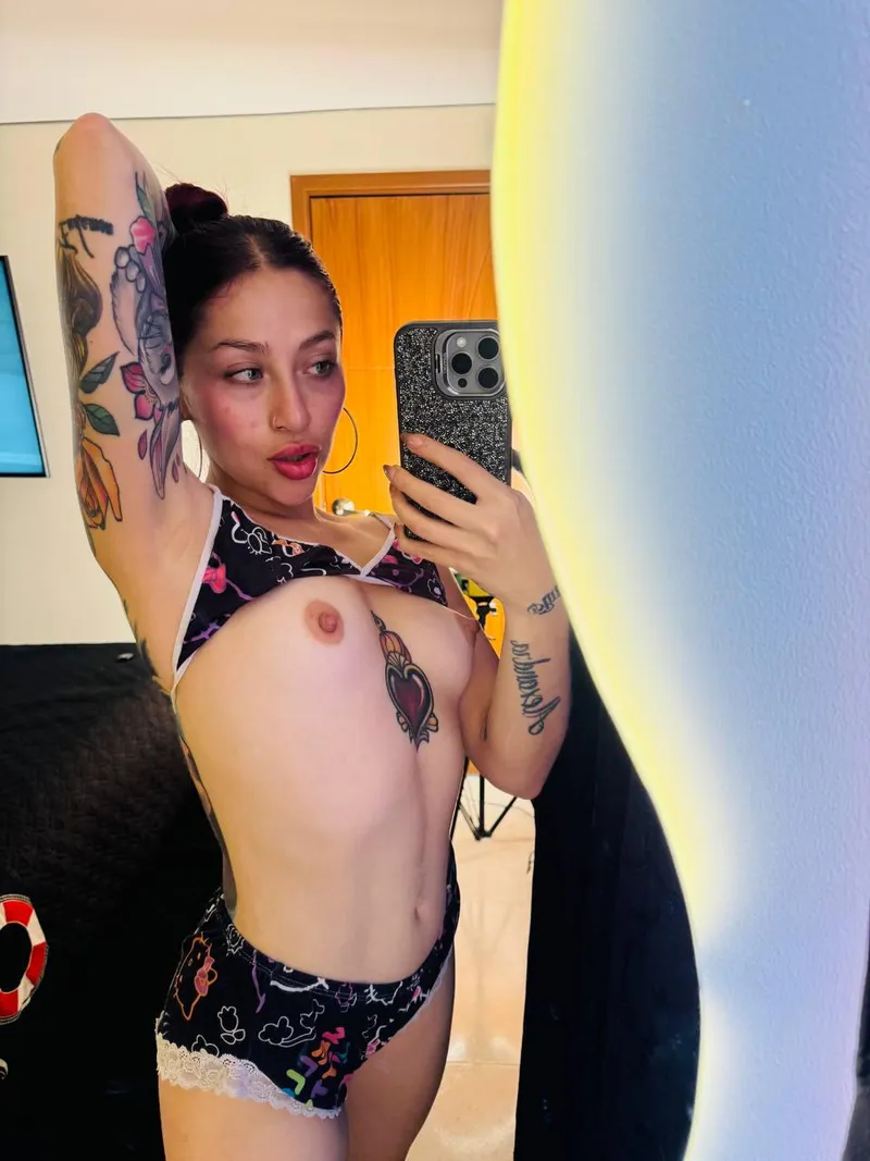 Thumbnail Craving Expert Armpit Licking Partners | itsbabyalxi