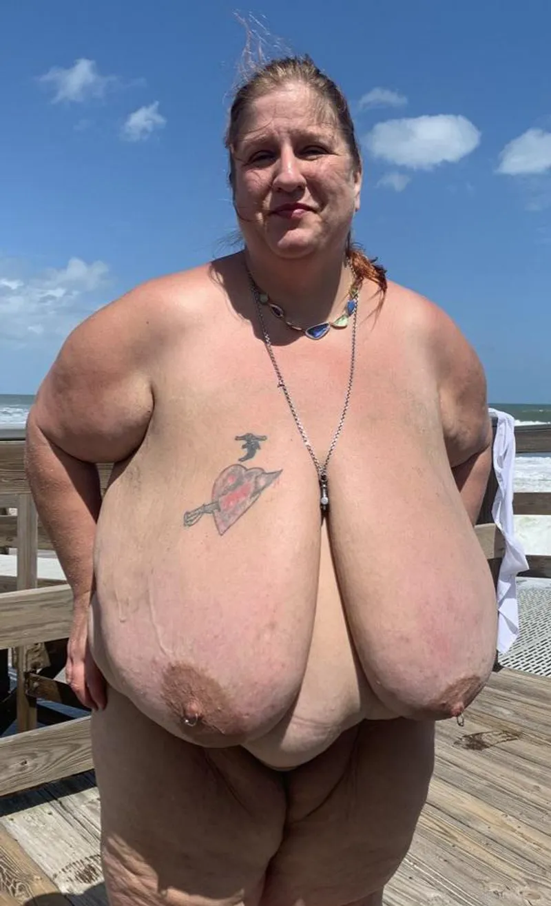 Thumbnail Witness the Beauty of a Gorgeous SSBBW Naked