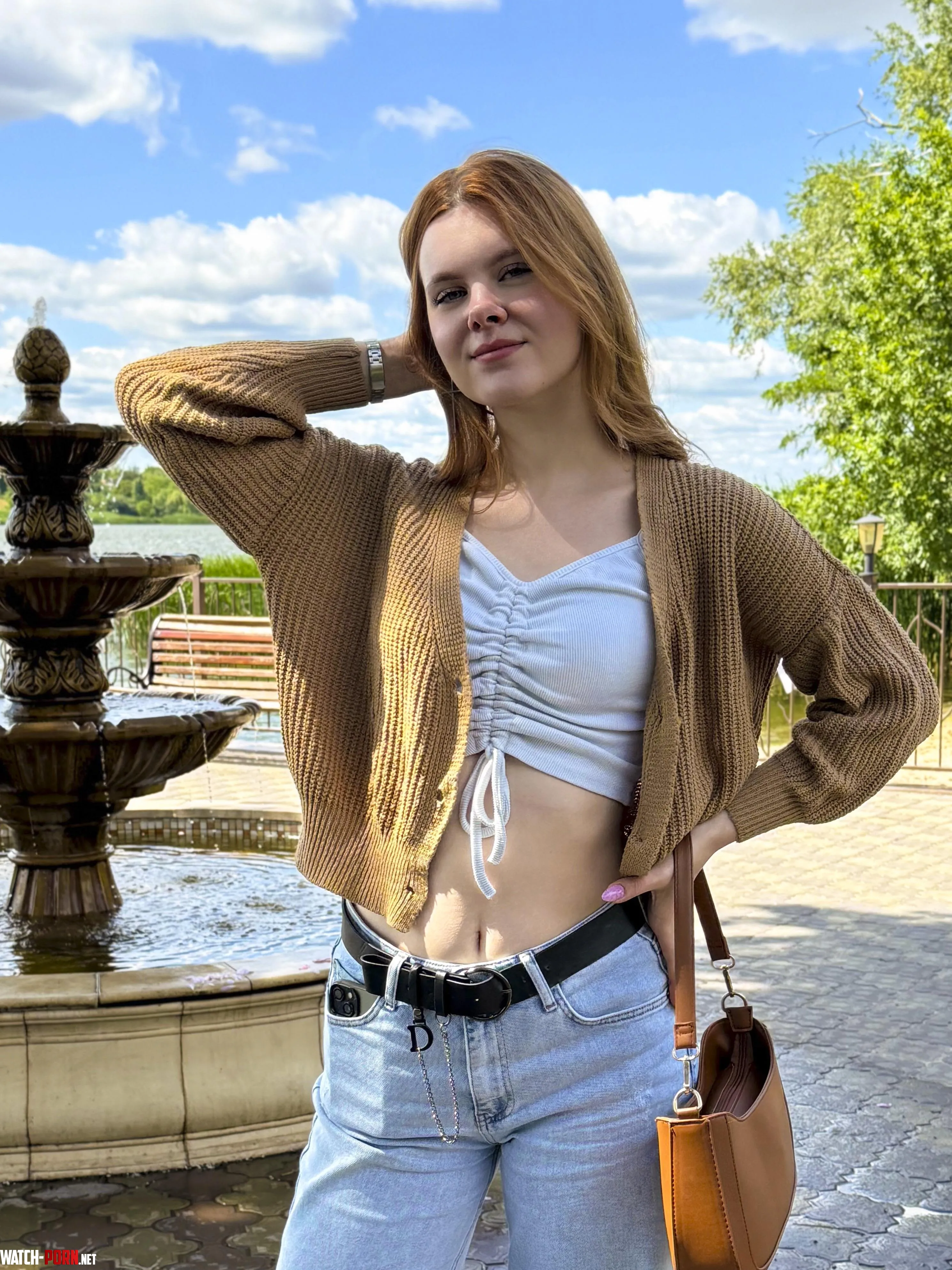 Went for a walk… and couldn’t resist showing off my tummy! by wobblytart
