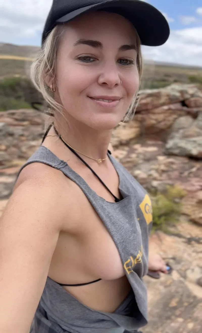 Thumbnail Exploring the Charm of Revealing Sideboob Fashion by joannamilkers