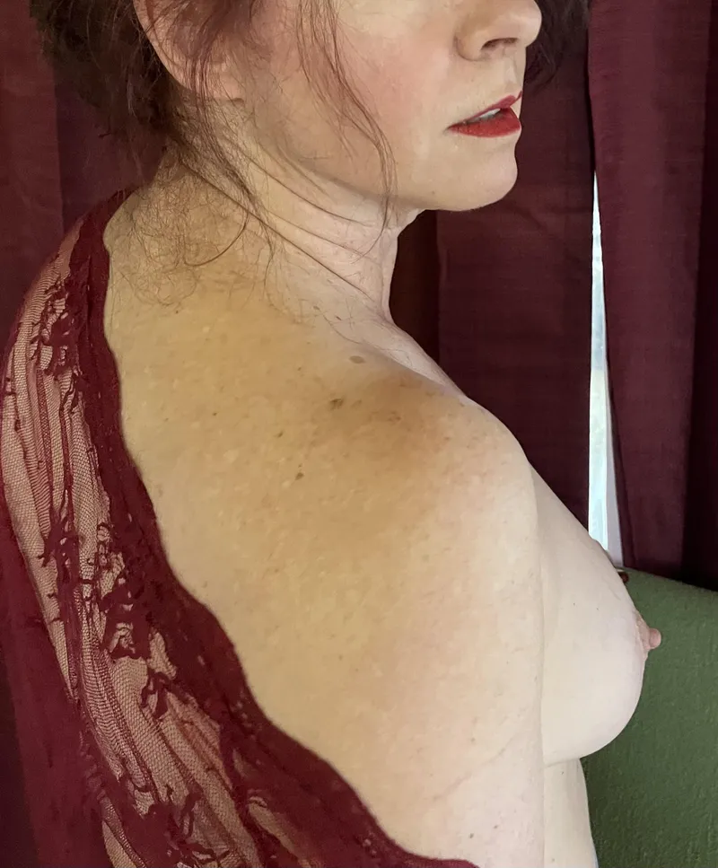 Thumbnail A Glimpse of Elegance from Just-me5767 | ginger