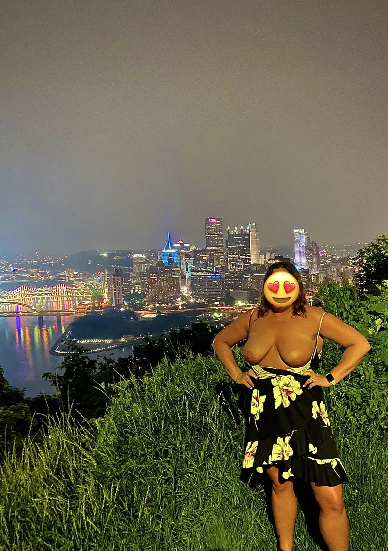 Thumbnail Discover Pittsburgh, PA Through the Lens of Wedding Rings | SusanRoss27