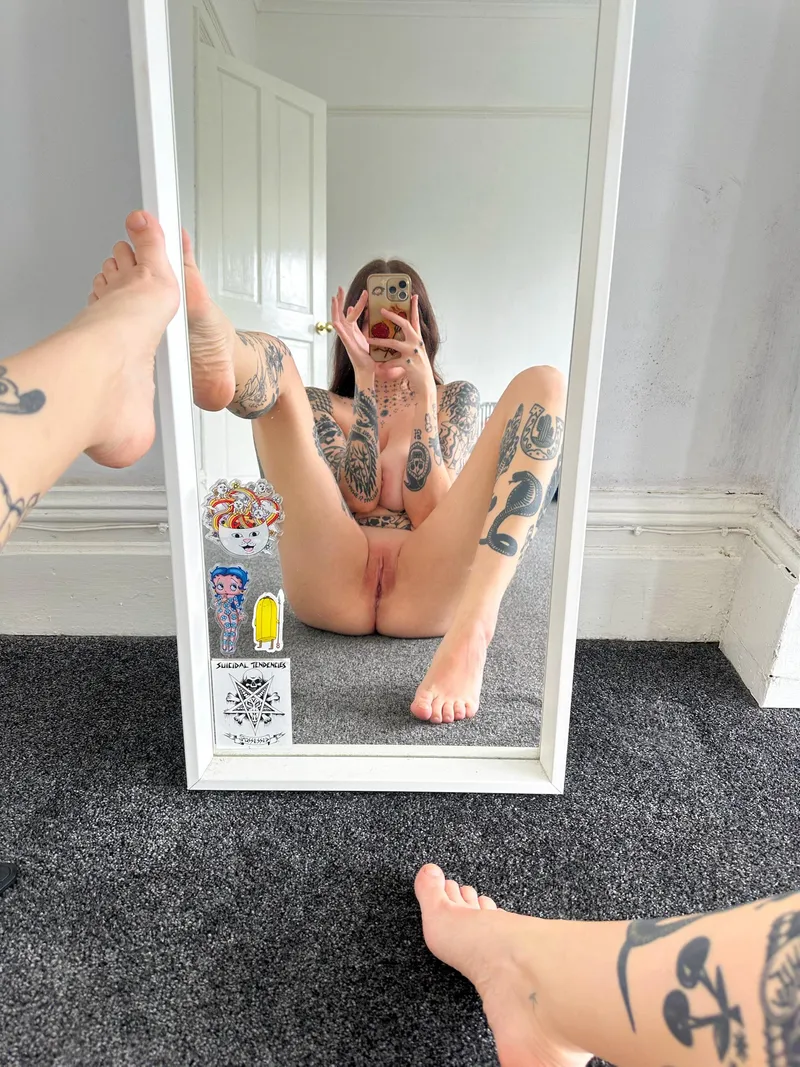 Thumbnail /u/Lydiagh0st 🤘🏻😍 by comorfjc - Exploring the Latest in Gonewildmetal