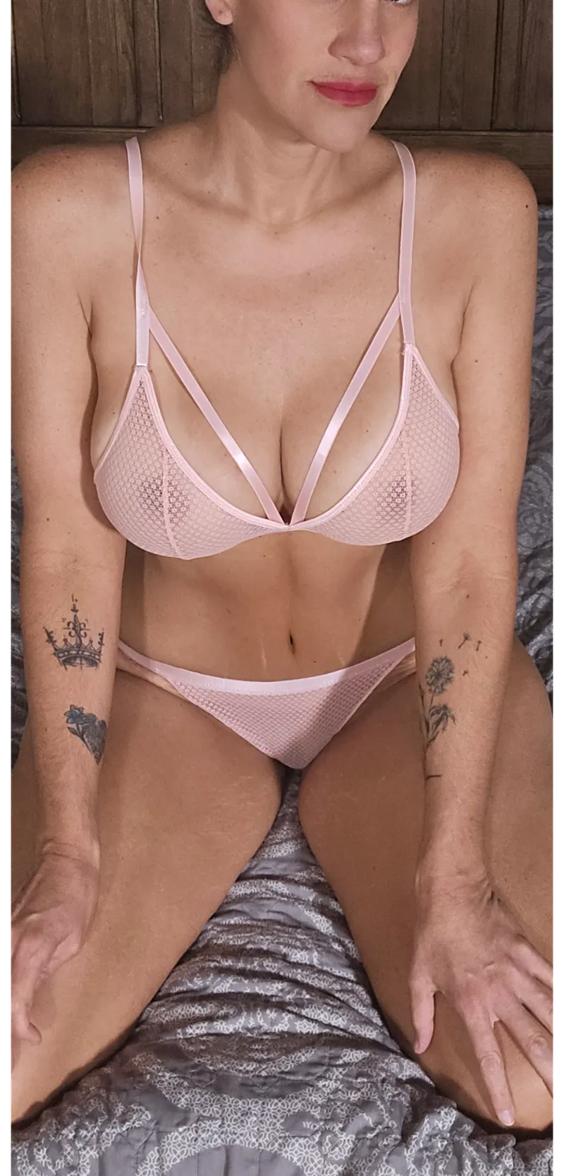 Thumbnail Sassy-April’s Call: Looking for Interactive Subs on OnlyFans