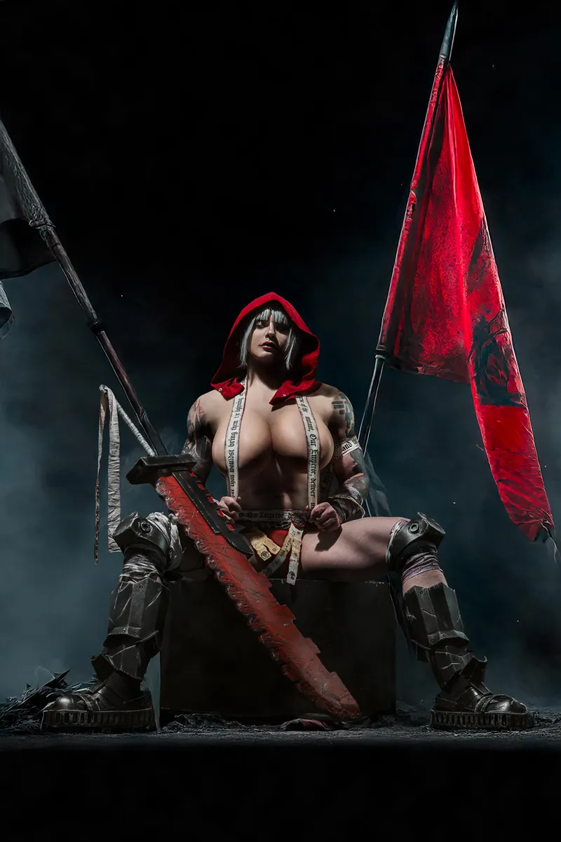 Thumbnail cosplaygirls Warrior: Frame's Warhammer Sister of Battle Cosplay