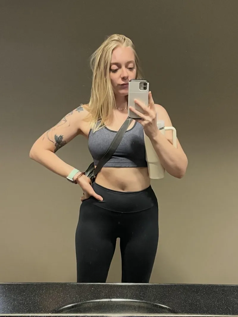 Thumbnail Weekend Workout Vibes - SweatyGirls by daphne_dysarte