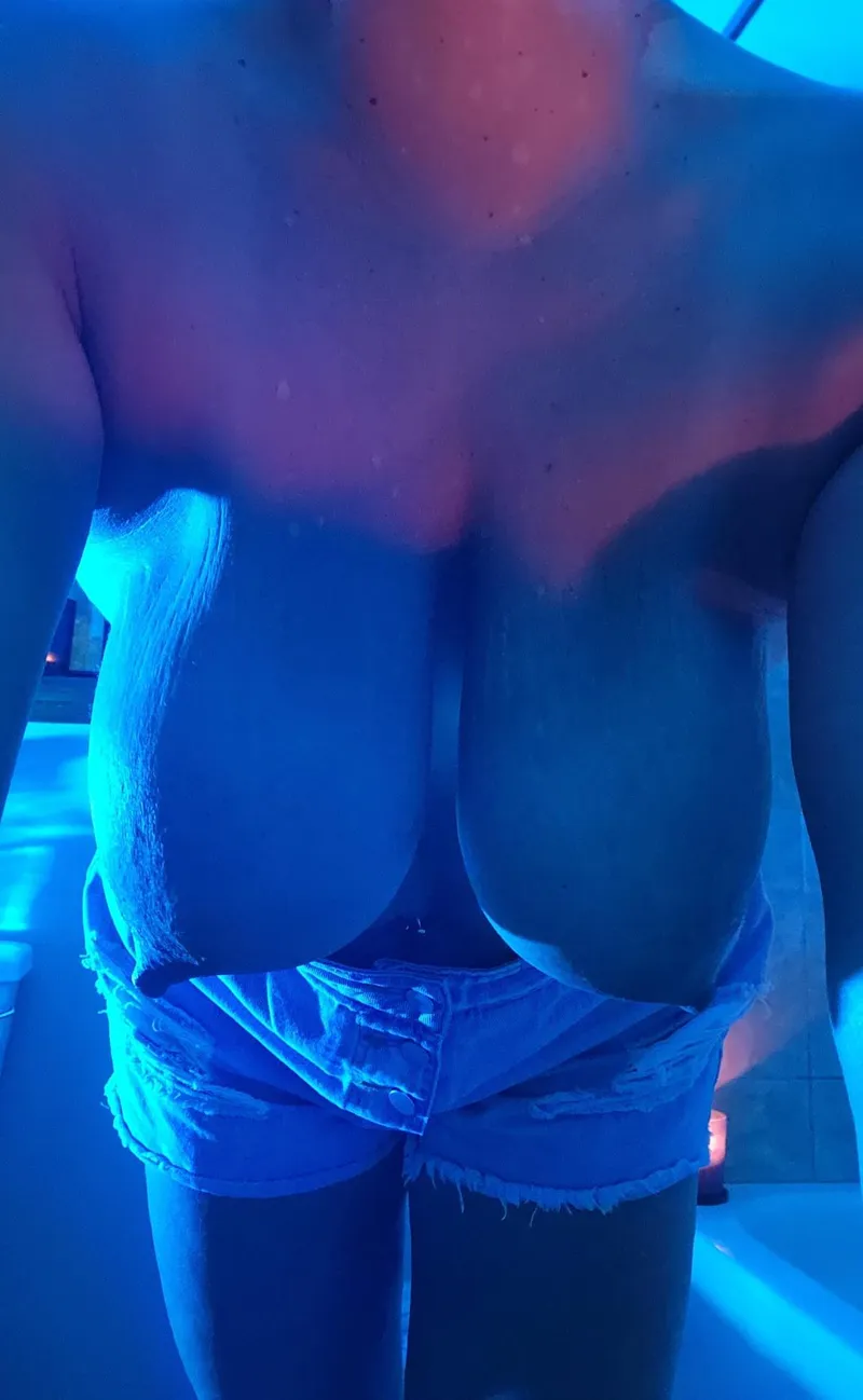 Thumbnail Bailey_Rayne2 Sizzles in Blue Jean Baby Blues - ToplessInJeans