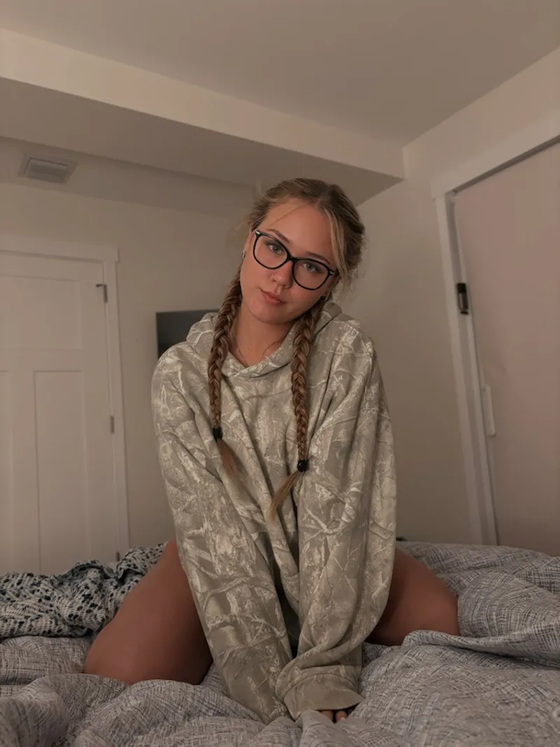 Thumbnail Provocative Question: Do Teens Arouse You? by Miuuu_cis