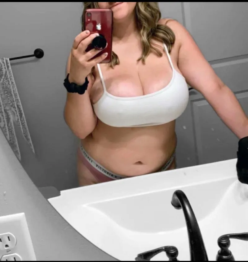 Thumbnail Busting Out: Watteverfloatsmytits and the 38Gs Dilemma