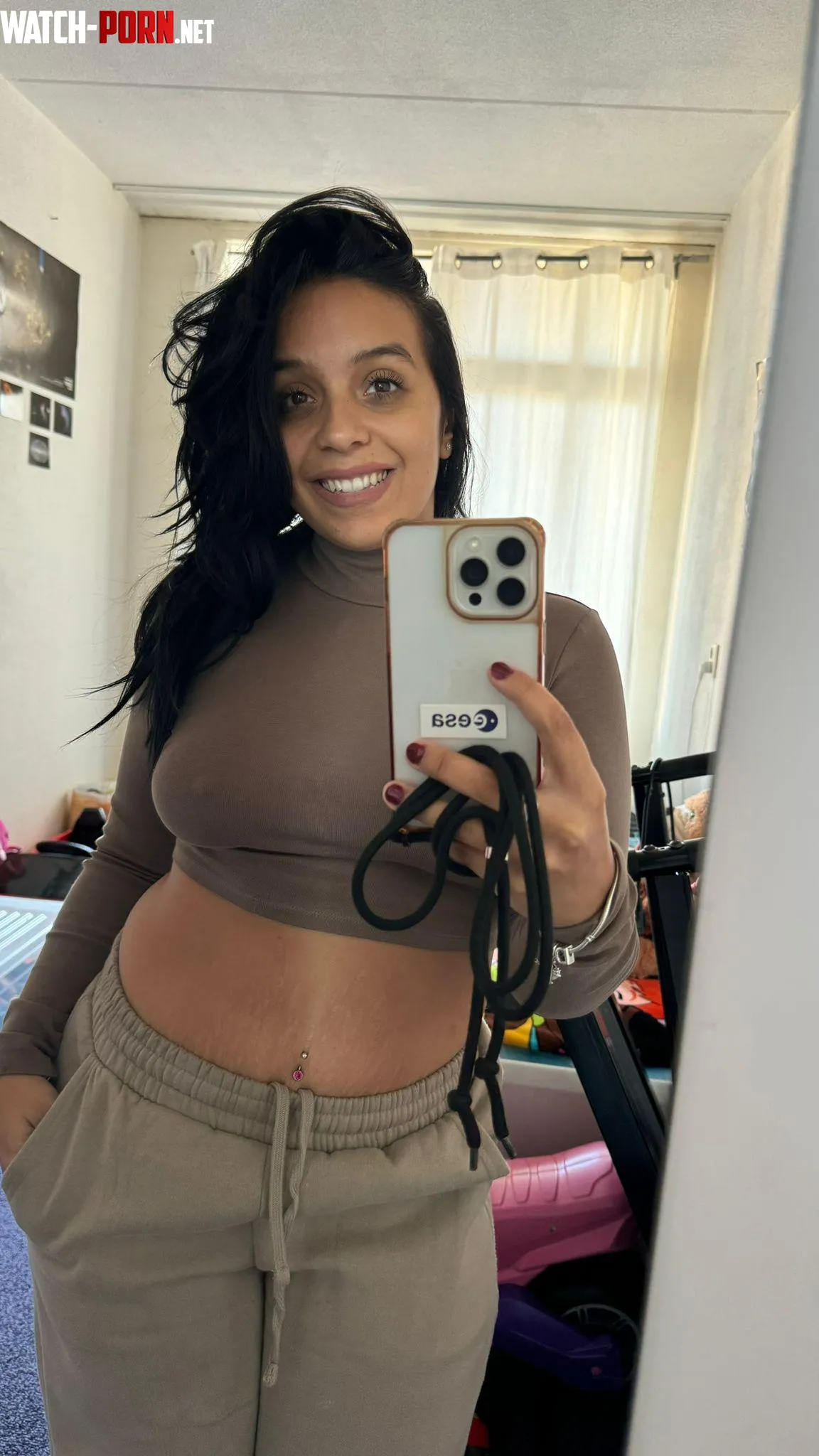I love taking pictures of myself by Galadriel69_