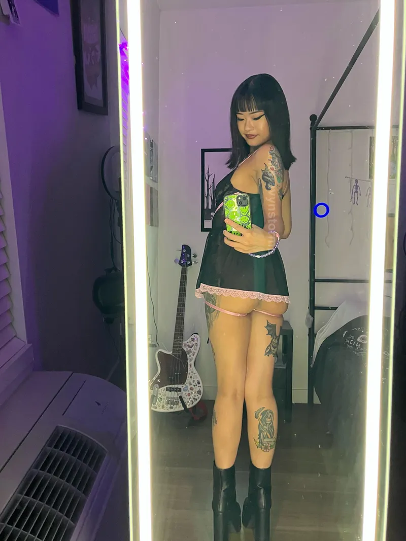 Thumbnail Friendly Greeting: Hello from itsravynstorme | AsianNSFW