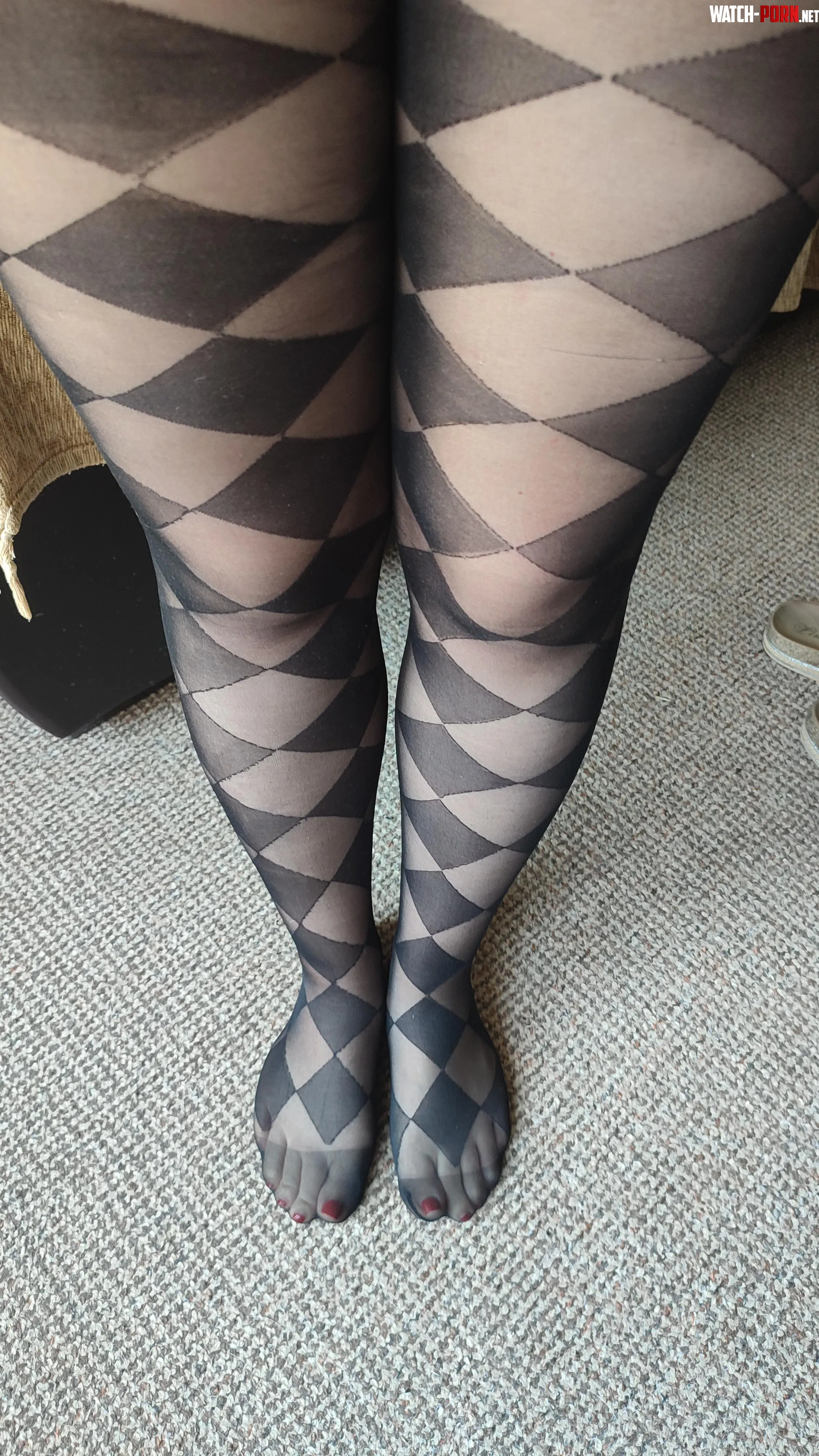 Interesting pattern on these amazing pantyhose 💜 by ayreenxoxo