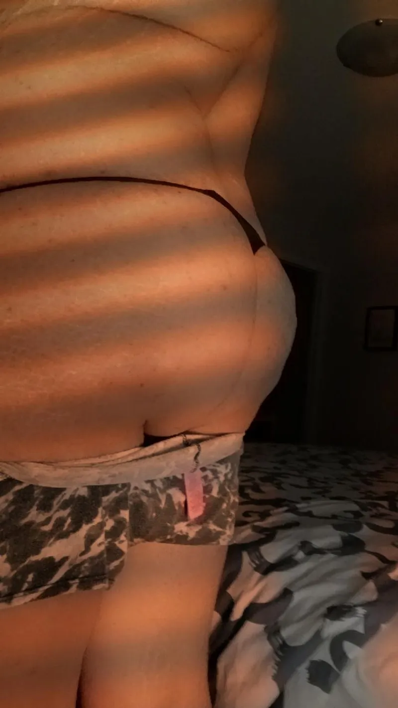 Thumbnail Self-Confession: Not My Best, Not My Worst Picture | bigbootybrownbear - gstrings