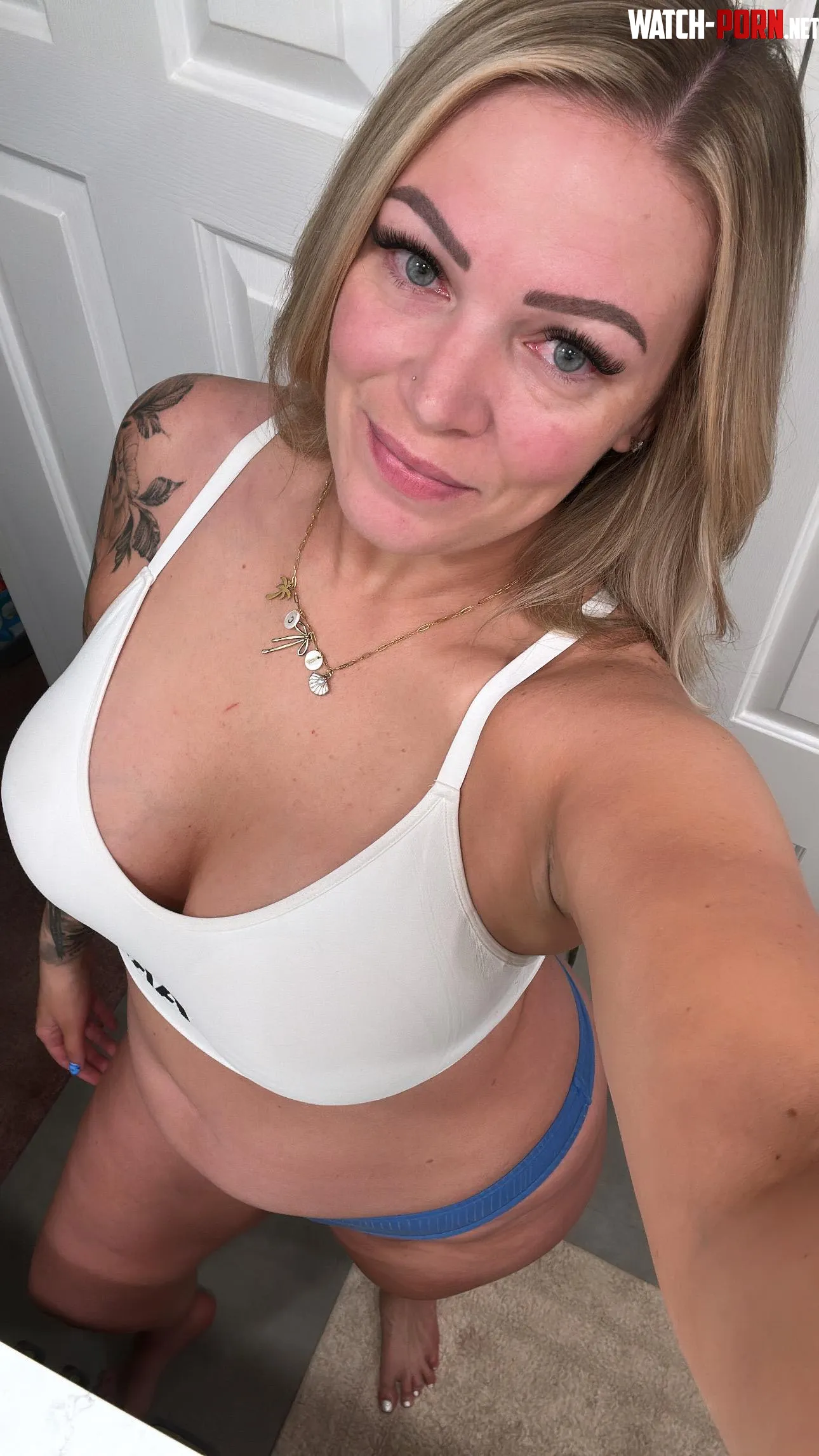 Would you masturbate to my nudes if I sent YOU them? by haleyonlyxo