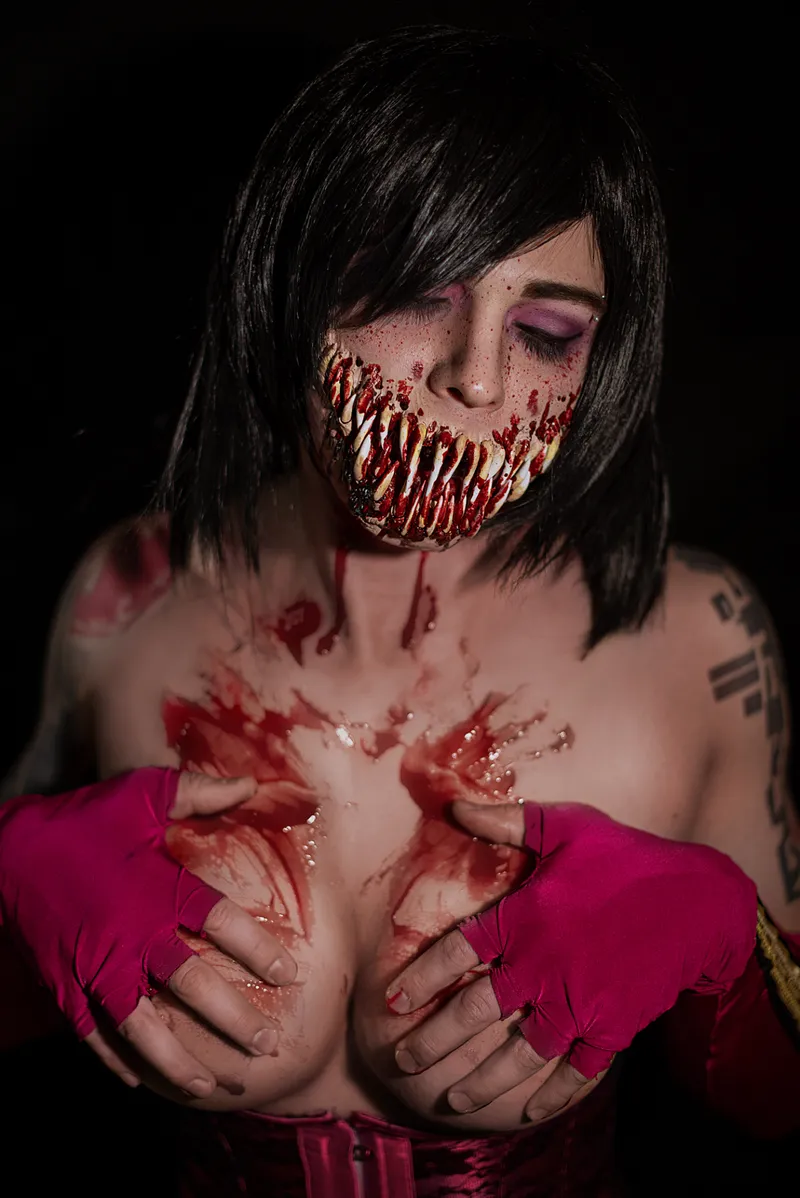 Thumbnail Intriguing Cosplay: Milina's MonsterGirl Transformation