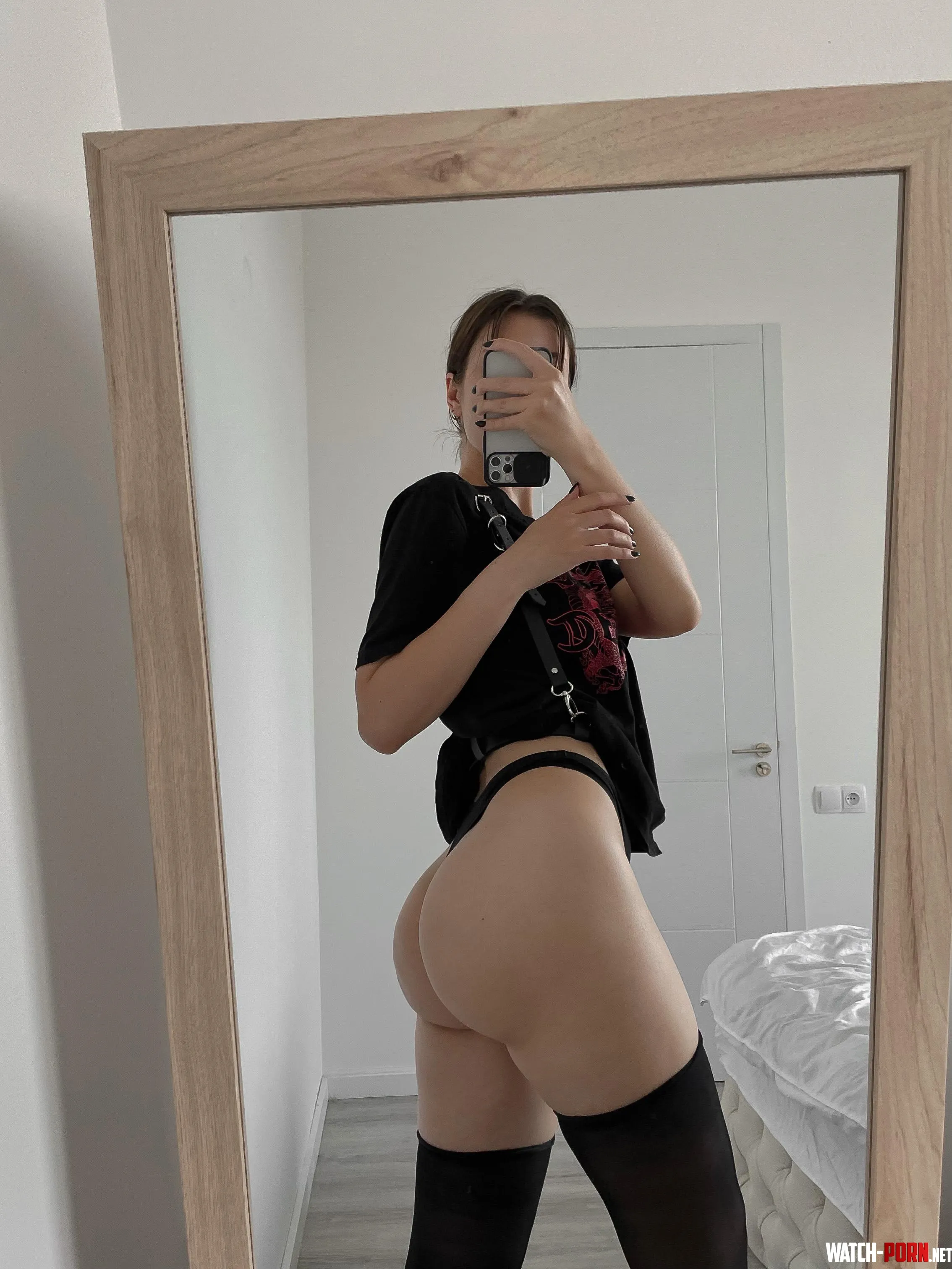 Caught in the act of being thick [F] by nudespair