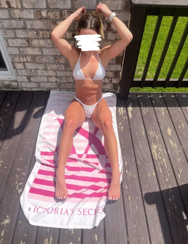 Thumbnail Embracing the Sun-kissed Glow: MadeByMaizey's Tan Journey