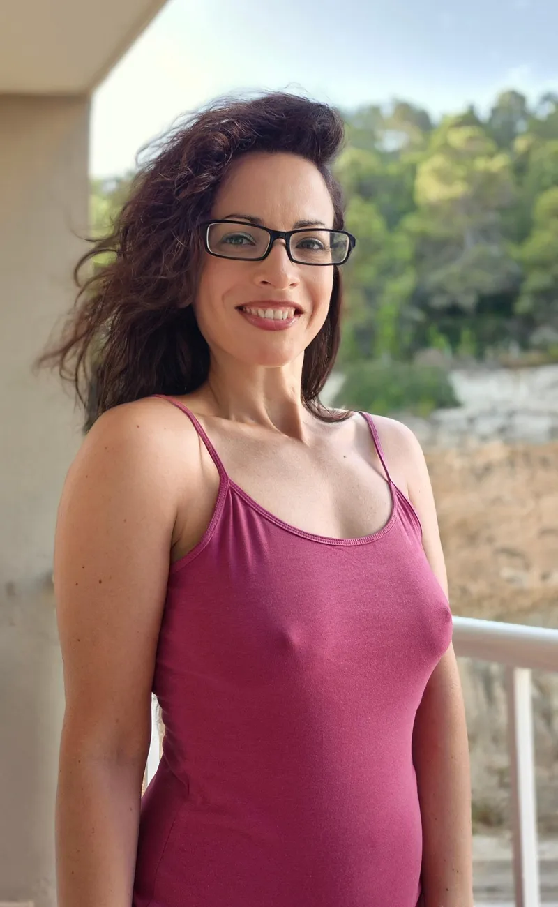 Thumbnail Exploring the Chilly Mountain Vibes with Hotmilf_Rose