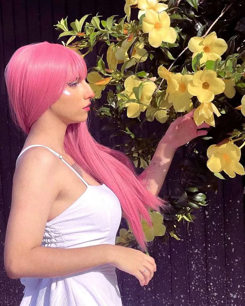 Thumbnail smileyimlookin's Attention-Grabbing Hair Dye Journey | GirlswithNeonHair