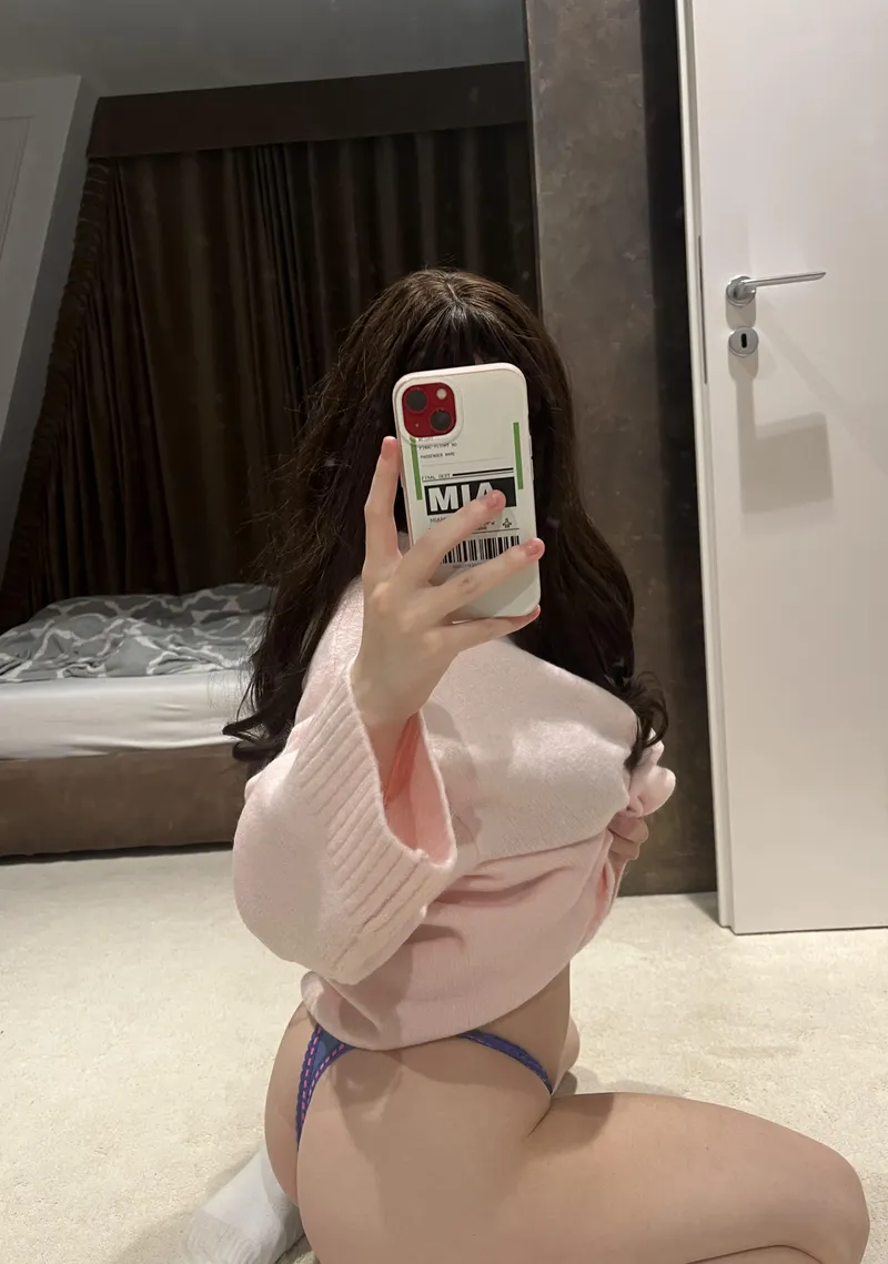Thumbnail Delving into the World of Booty Eating with cutiepiexoaw | booty