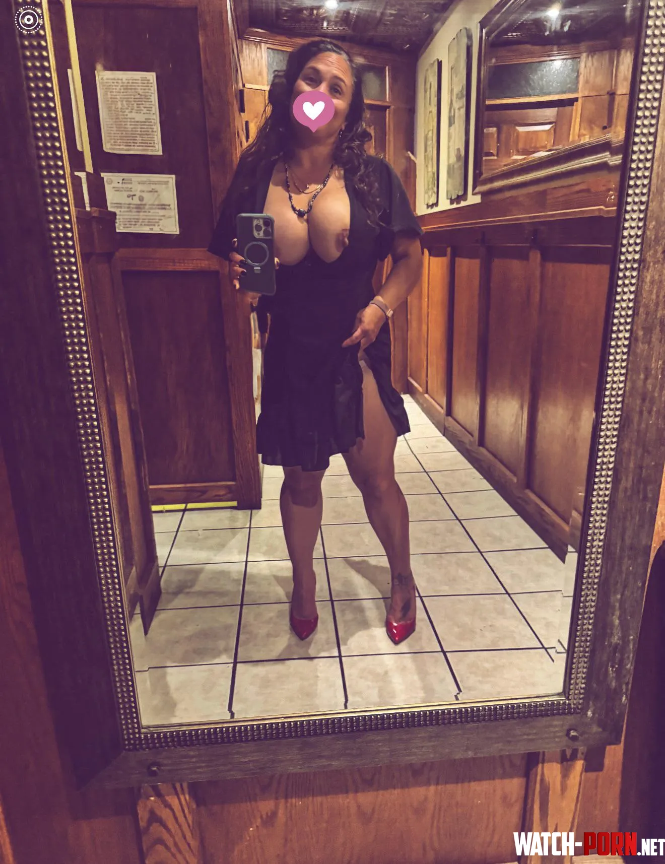 My little date night selfie :) by Shortandthicck2