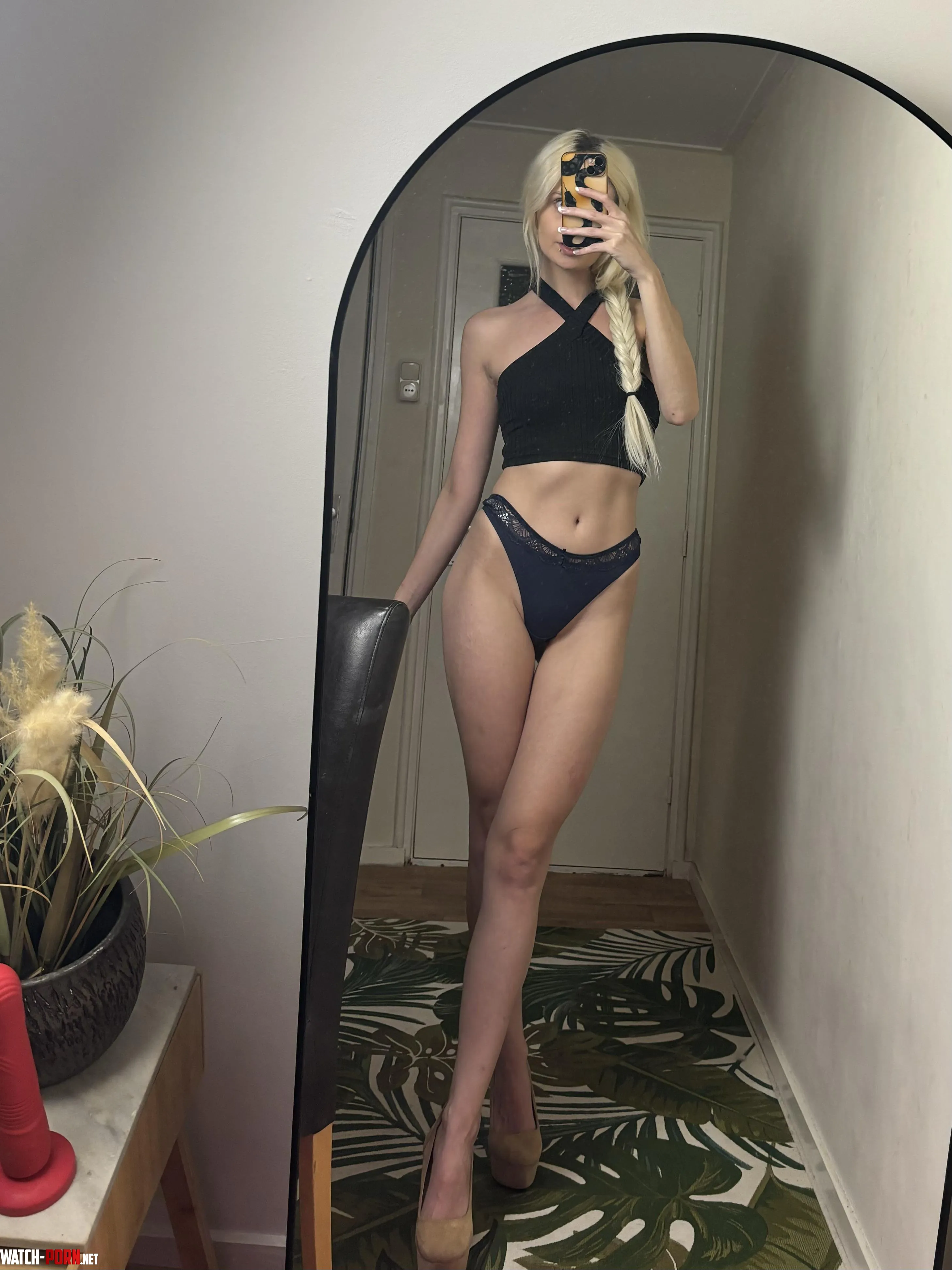 Legs for days by LanaPeaches__