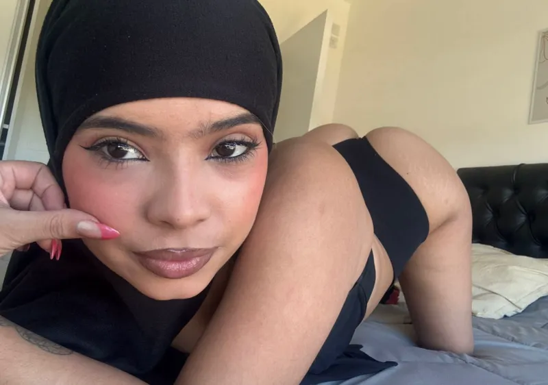 Thumbnail Provocative Question: Latina in a Hijab