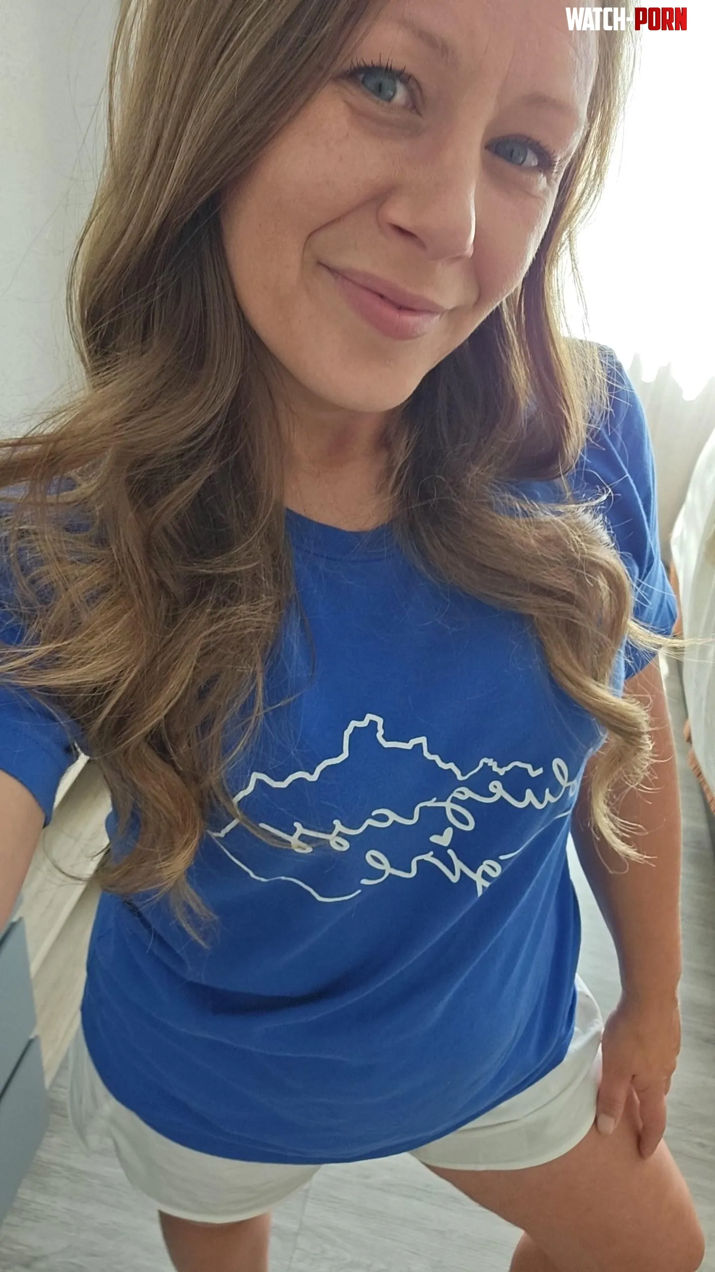 Does blue look good on this milf by Ms_Britty