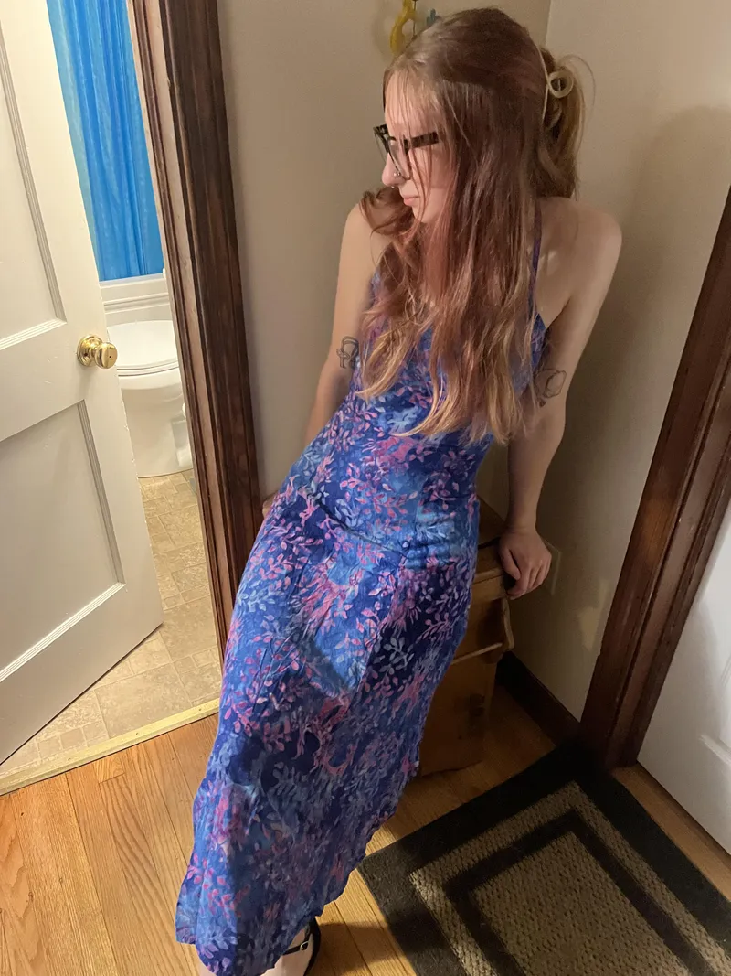 Thumbnail Seductive Content - Author: serenity_starrr - OnlyFanschicks Category