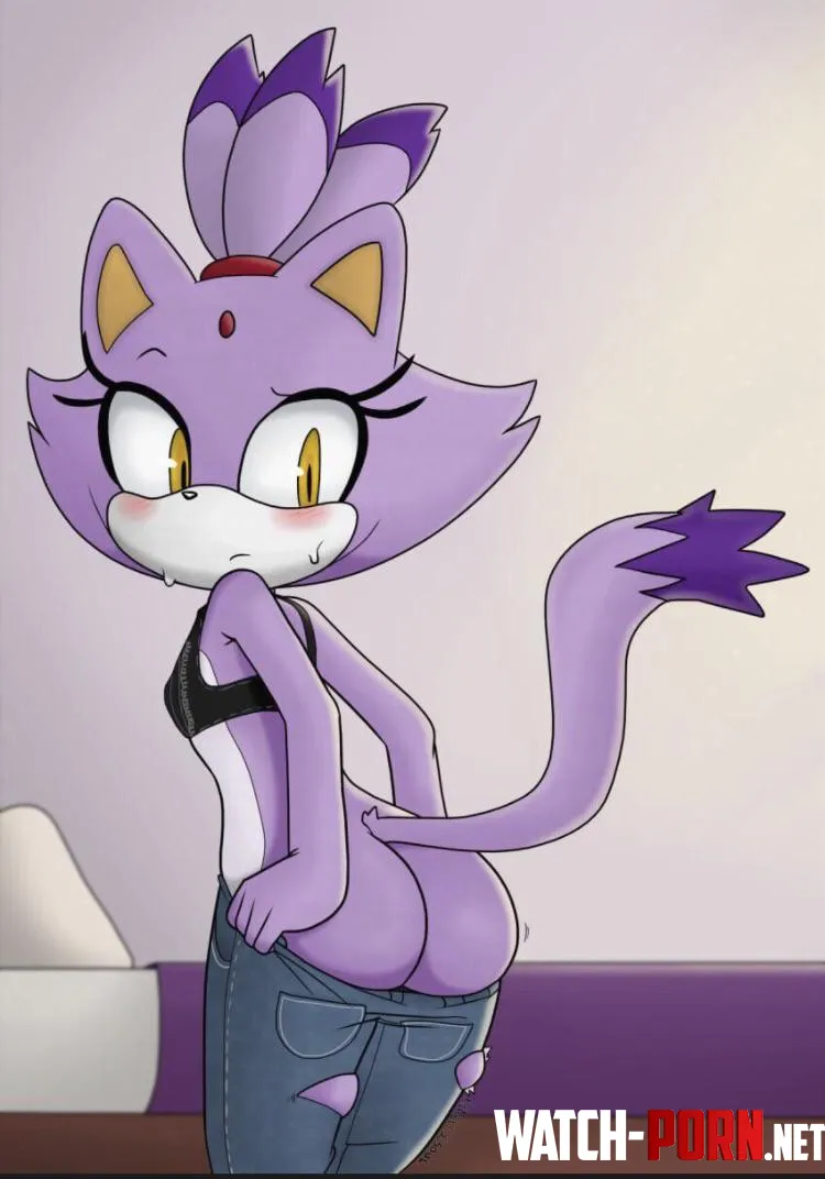 Blaze is honestly so hot (hearlesssoul) by Time-Caramel9872