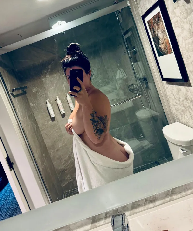 Thumbnail Shower Adventures: Explore with ExploringHorizonz