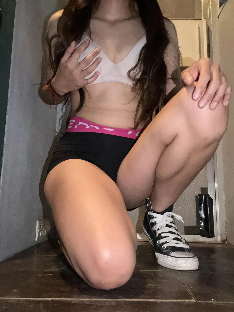 Thumbnail Hi I’m Rae I love to show my little abs 💖 by nannieOF