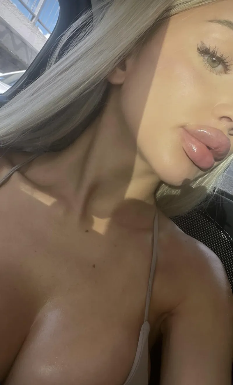 Thumbnail Turn your Bad Day Around with Bimbo Fetish Inspiration by latanyatarababy