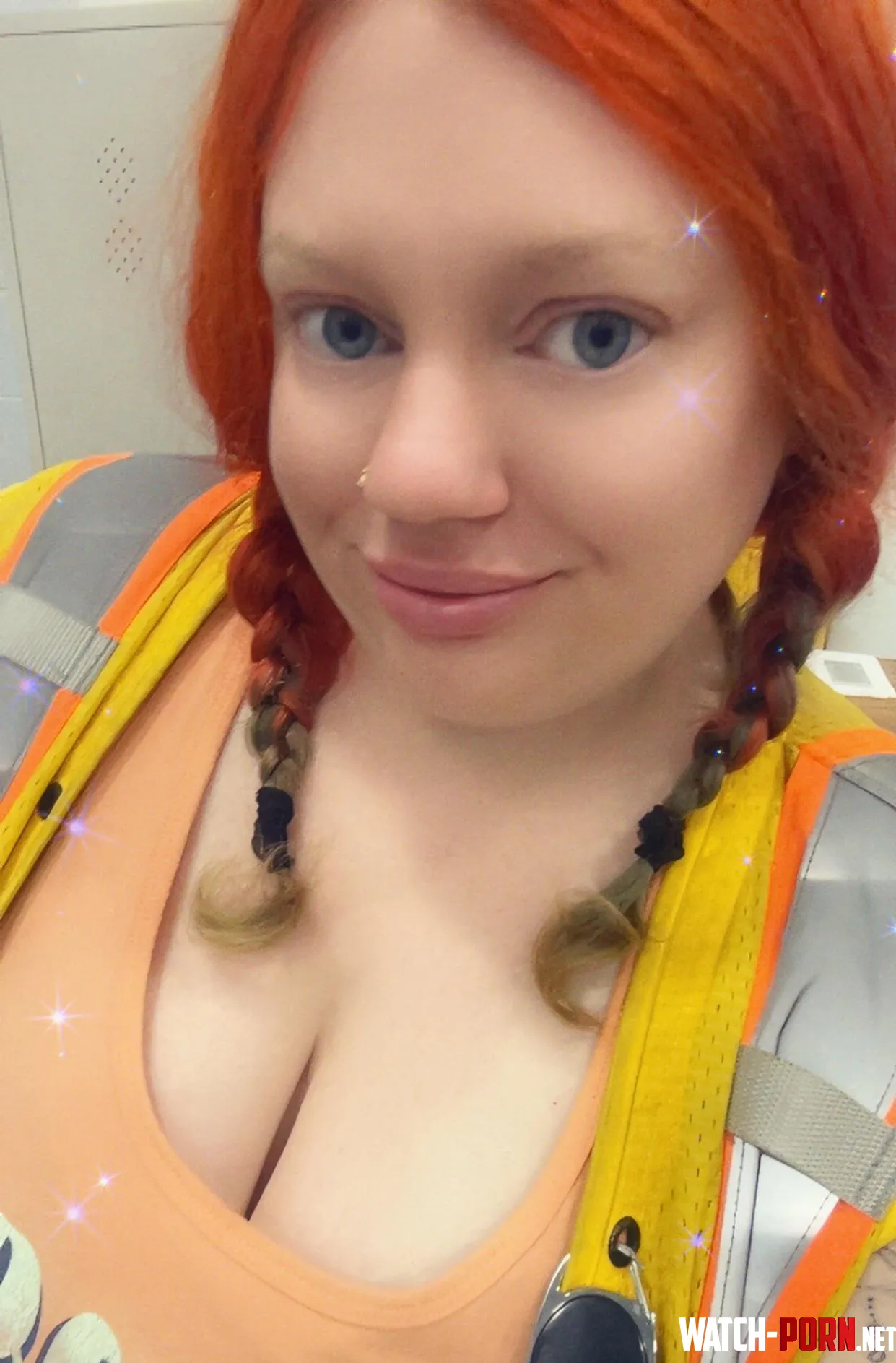 Do you like Piggy tails at work? What are you thinking about when you see me with piggy tails 😉 by amberlvsu