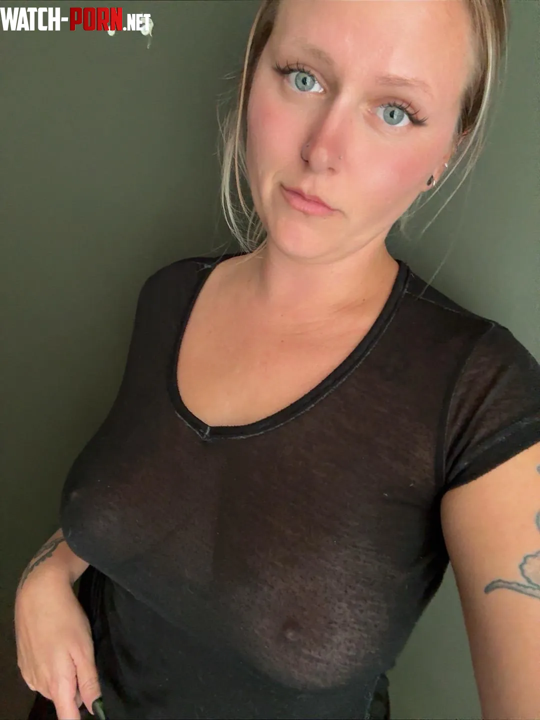 Wearing see through tops outside make me so horny by lexxiilou