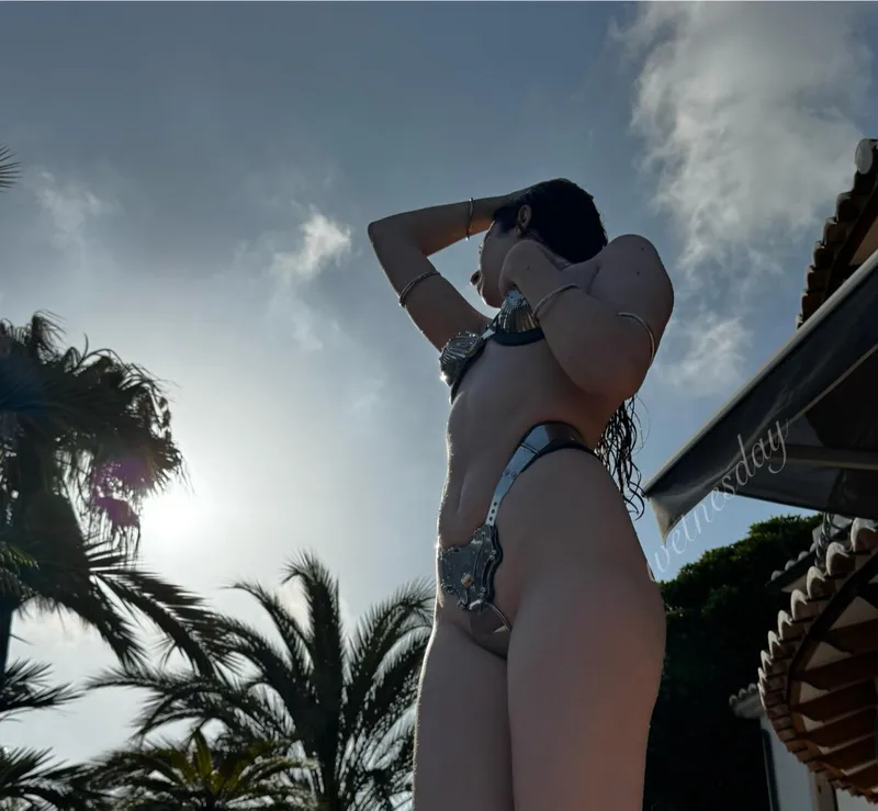 Thumbnail New Beginnings: wet_nesday Explores Carrara Set