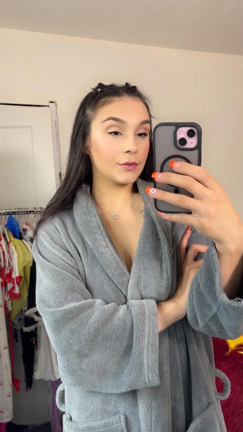 Thumbnail Determining which outfit to cum in today by Pregnantgoddess20
