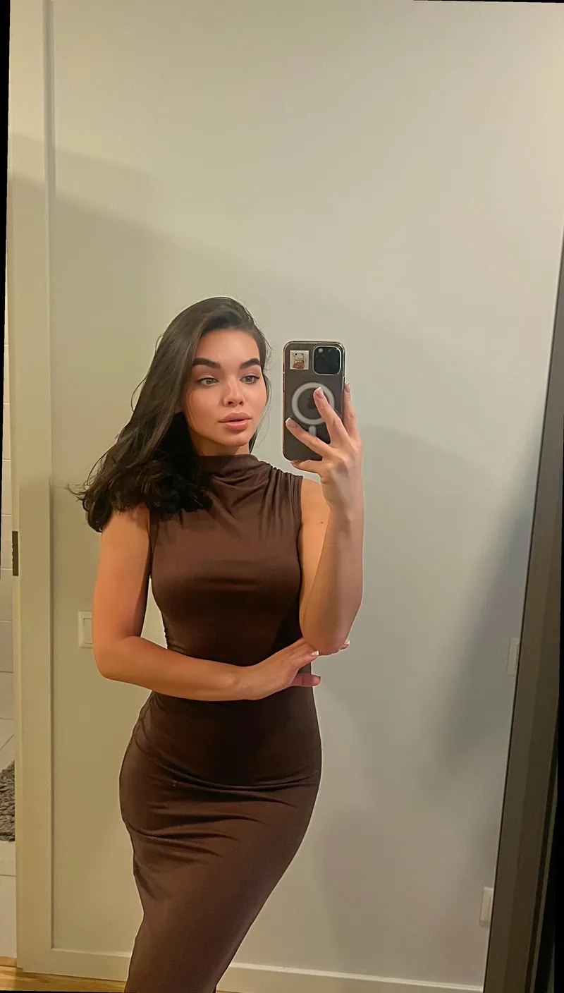 Thumbnail Embrace Your Sexy Vibes Today: Insights from chibi_mima, ClassyGirls Enthusiast